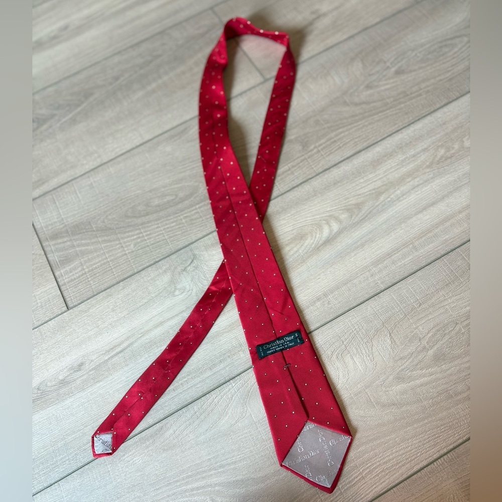Christian Dior All Silk Elegant Red Silk Tie Made in Italy - Picture 1 of 7